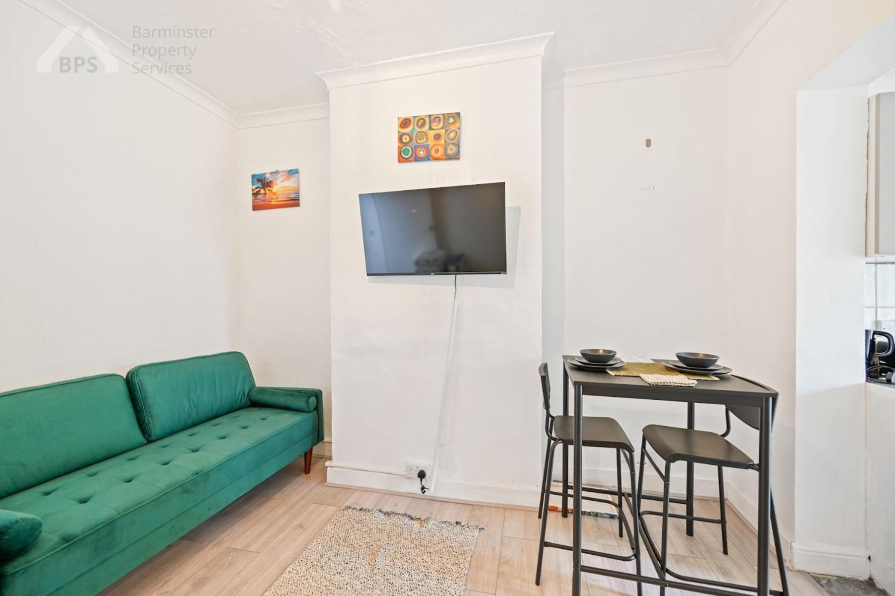 Cosy Tottenham Apartment Sleeps 4 London Bagian luar foto